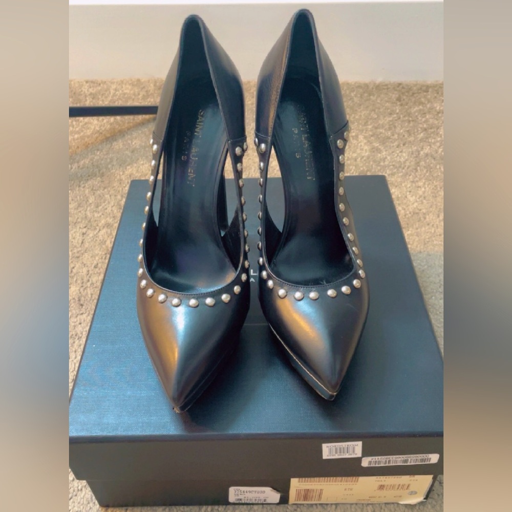 Saint Laurent Janis Stud Pump